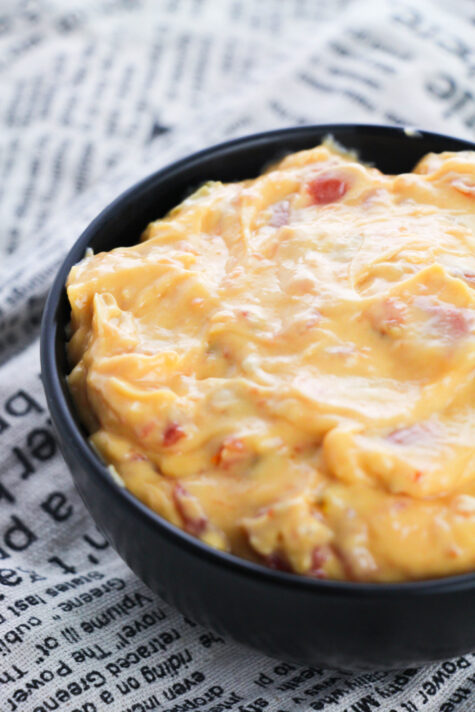 Easy New Year's Eve Rotel Dip